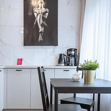 Апартаменты Vacationclub - Royal Tulip 208 Колобжег